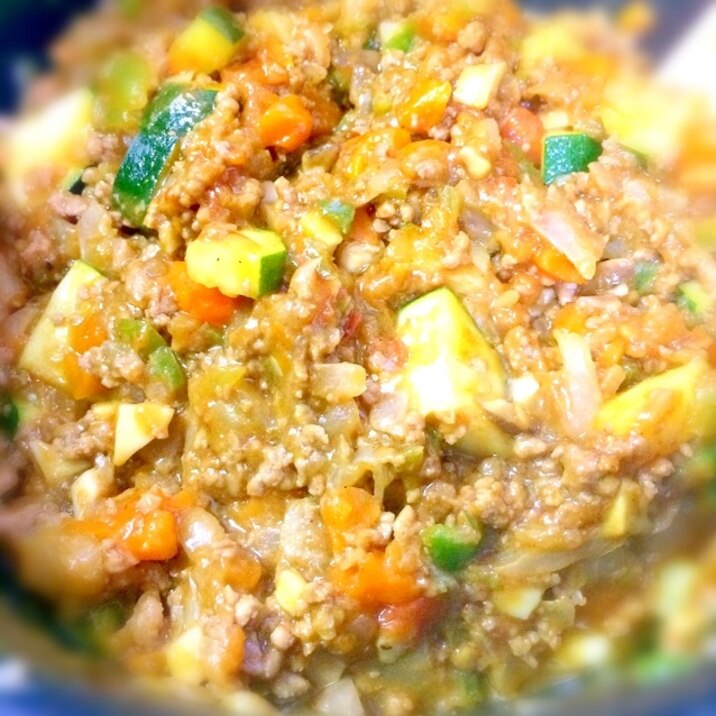 残り野菜で無水キーマカレー